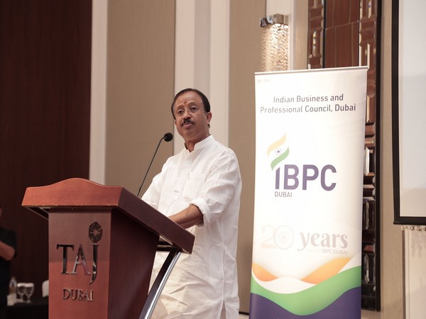 MoS Muraleedharan interacts with Indian business community in Dubai
