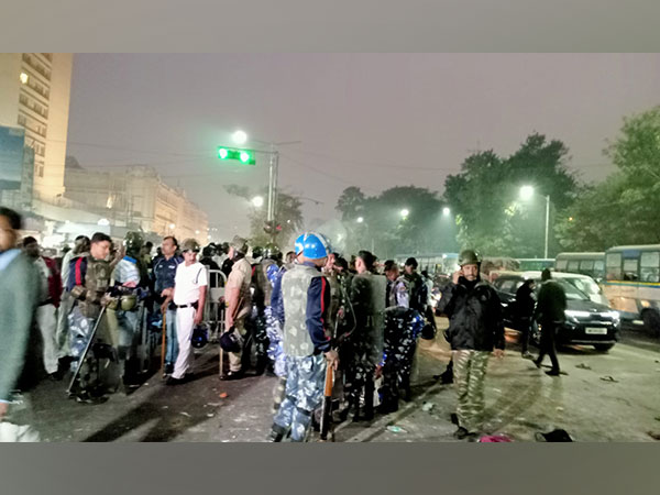 West Bengal: Police lathi-charge ISF demonstrators in Kolkata
