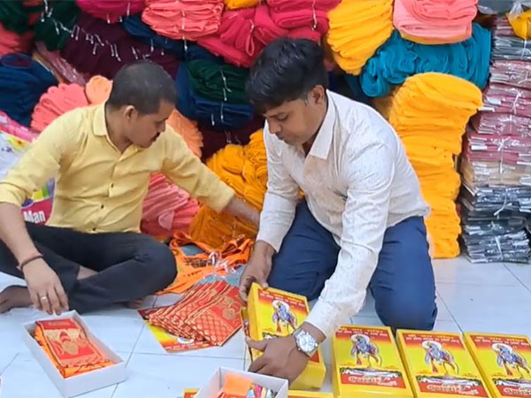 Surat traders send special Ram kit for Lord Ram devotees ahead of Pran Pratishtha ceremony