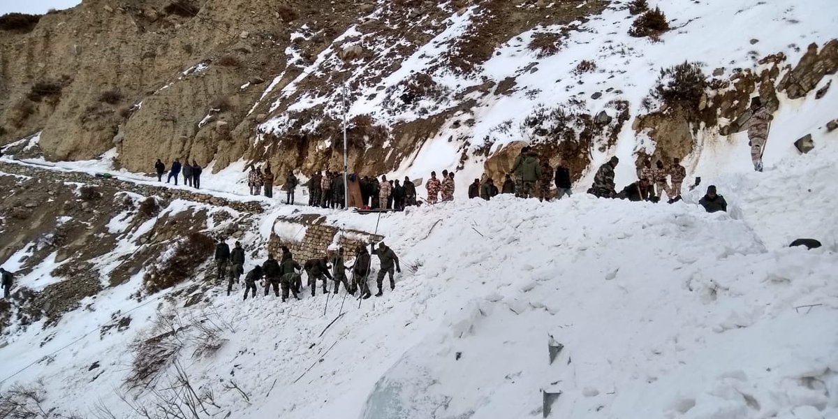 HP: Bodies of two more Army jawans buried under avalanche recovered