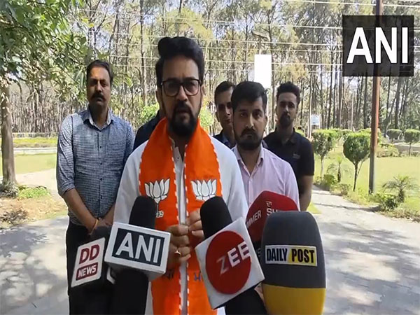 "Congress' fight is only to cross 40": Anurag Thakur slams INDIA bloc