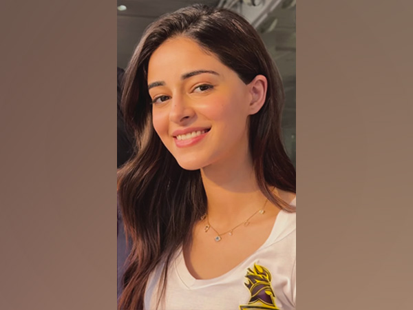 Ananya Panday cheers for KKR as they lock horns with RCB at Eden Gardens 