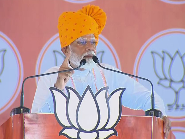 "Congress wants to snatch women's Mangalsutra, gold; and distribute among those having more children": PM Modi in Rajasthan