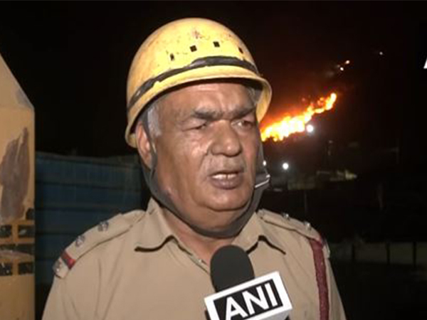 Fire caused by gas produced in Ghazipur landfill: Delhi Fire Service