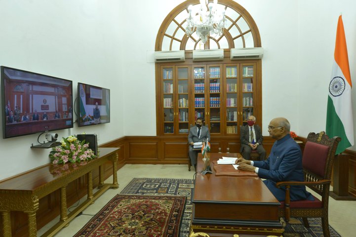 President Kovind accepts credentials from envoys of seven nations