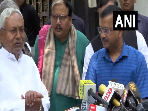 Delhi Govt Vs LG: Nitish Kumar extends support to Arvind Kejriwal against Centre's ordinance