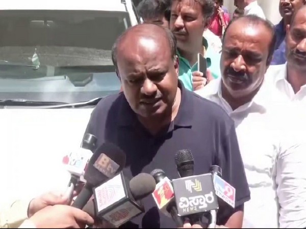 "He brought bad name to Deve Gowda's family; should resign": Kumaraswamy lashes out at DK Shivakumar