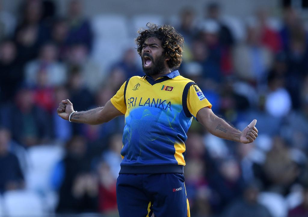 UPDATE 1-Cricket-Malinga steers Sri Lanka to thrilling win over England in World Cup