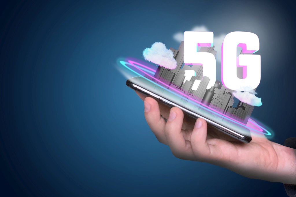Bridging the Gap: Examining the Impact of 5G on the Global Digital Divide