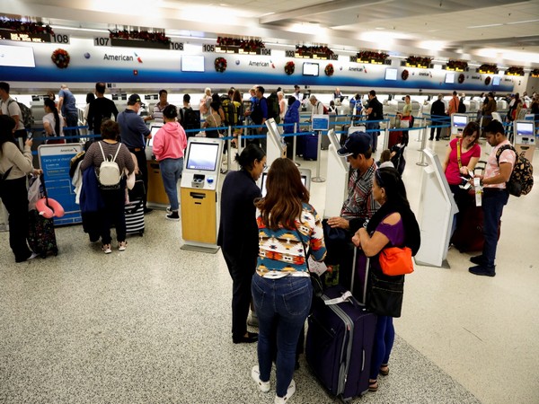 Woman Critically Injured in Stabbing at Miami Airport, Suspect in Custody