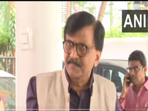 Sanjay Raut Criticizes Eknath Shinde Government Over Alleged Assault in Badlapur