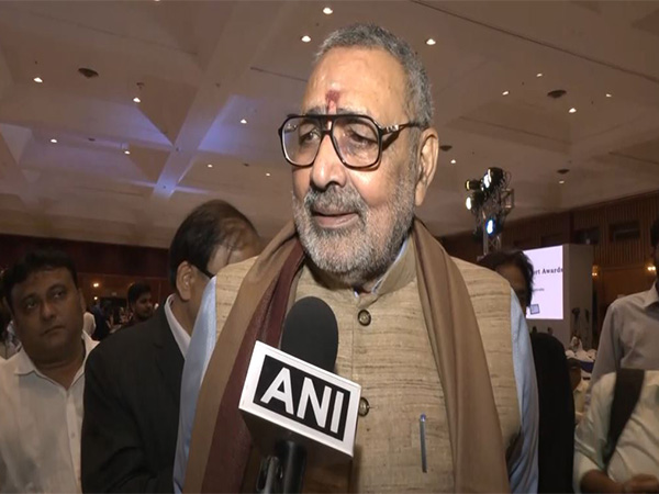 Giriraj Singh Criticizes Rahul Gandhi's 'Double Face' on Kashmir