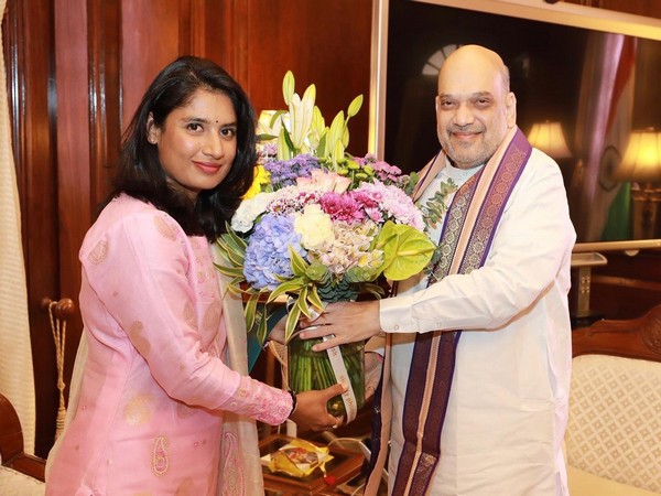 Mithali Raj meets Home Minister Amit Shah