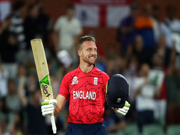 Cricket-Buttler knock guides England to 23-run victory over Pakistan 