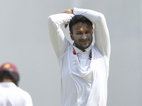 Injury Woes: Bangladesh's Shakib Struggles with Finger and Shoulder Issues, Says Murali Karthik