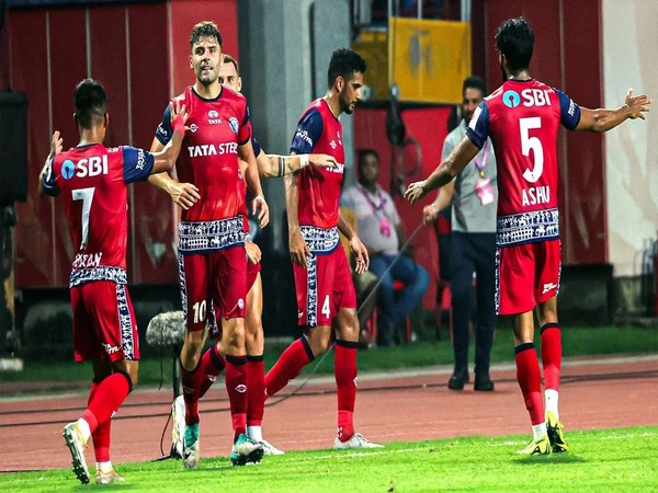 Jamshedpur FC Overcomes Odds to Secure Thrilling Home Win Against Mumbai City FC