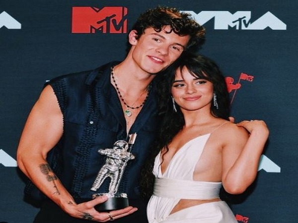 Camila Cabello rubbishes rumours of breakup with Shawn Mendes 