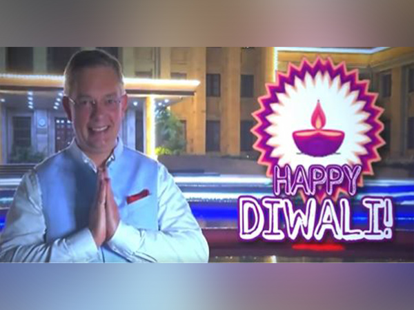 Russian envoy wishes lndians on occasion of Diwali