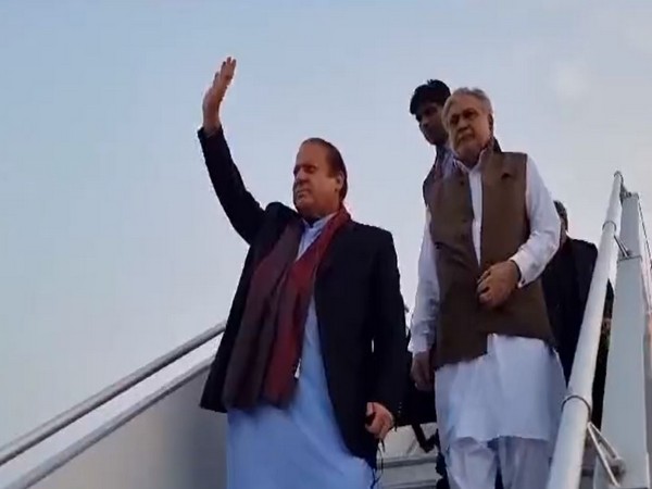 Pakistan: Nawaz Sharif reaches Lahore, set to address Minar-i-Pakistan rally