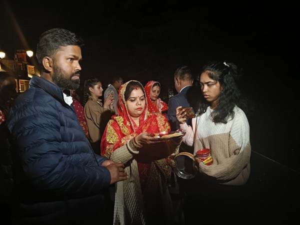 Karva Chauth: Tradition Meets Technology in Shimla's Heart