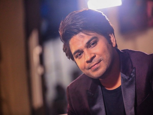 Ankit Tiwari performs live for the first time since COVID-19 pandemic began