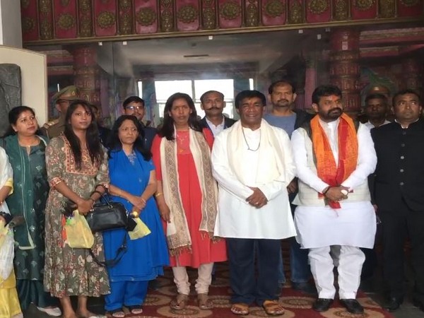 Mauritius President Prithvirajsing Roopun visits Ram Mandir in Ayodhya