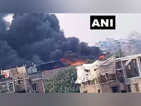 West Bengal: Fire breaks out at plastic factory in Howrah