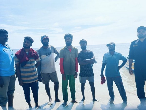 Coast Guard apprehends five Sri Lankan fishermen for entering Indian waters off Rameswaram coast