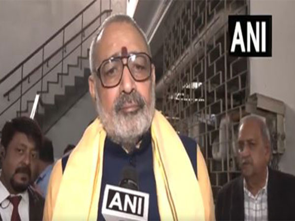 Giriraj Singh Criticizes Rahul Gandhi Over Adani Arrest Demands