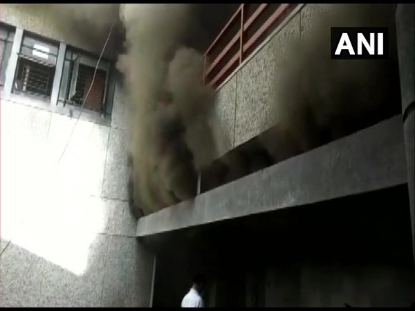 Fire breaks out at Mahanagar Palika Building in Maharashtra's Nashik