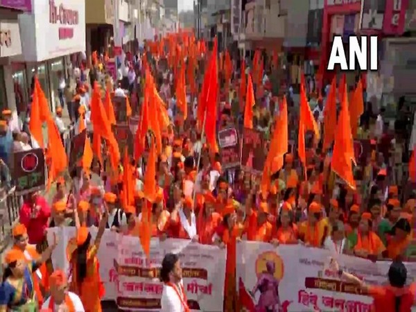 Hindu body takes out march to protest against 'love jihad', illegal conversions and cow slaughter in Pune 