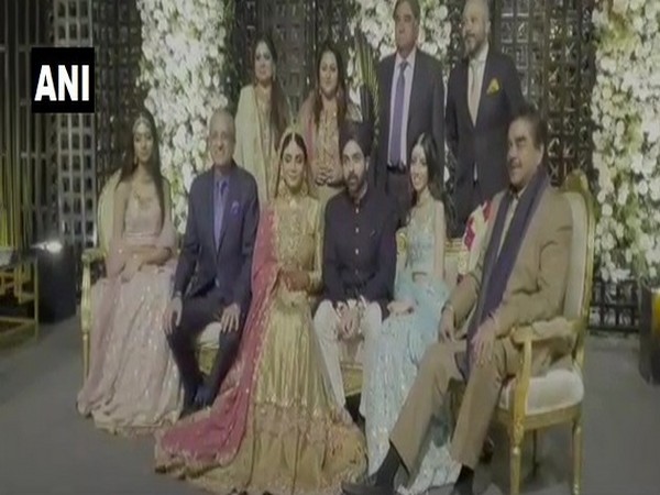 Shatrughan Sinha attends wedding function in Lahore