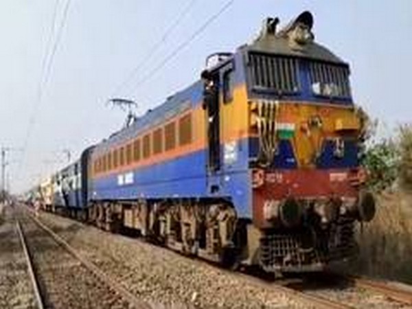Left Railways job to play for Bengal, says Majumdar