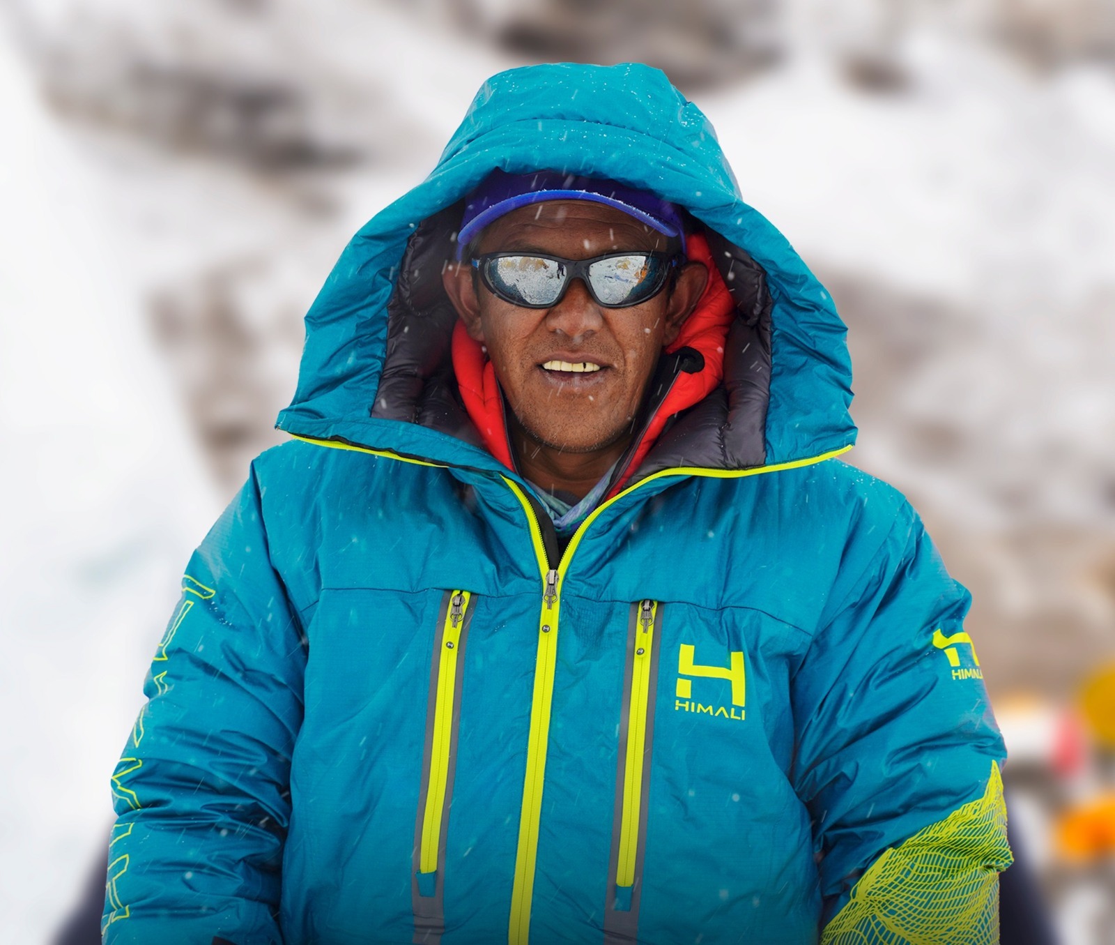 Pasang Dawa Sherpa equalizes record of most ascents of Everest with Kami Rita Sherpa