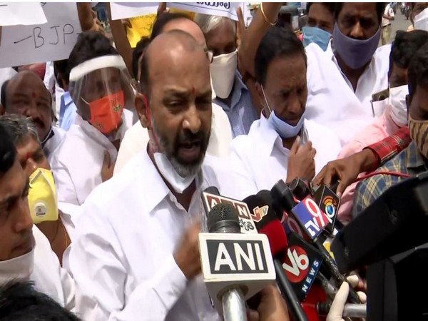 Telangana BJP State President detained during protest in Hyderabad