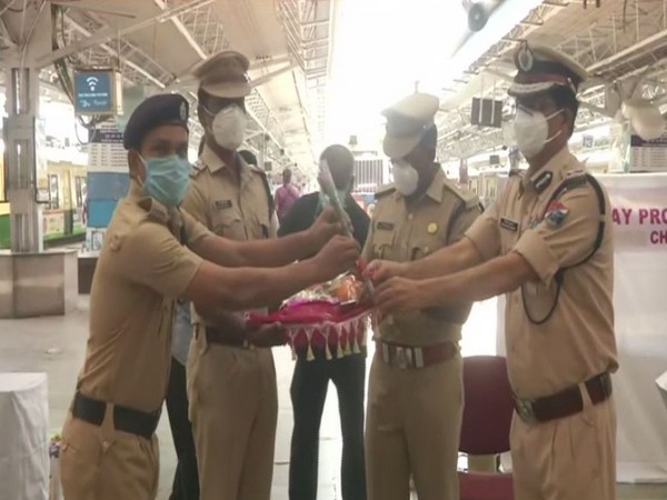 RPF personnel in Chennai welcomed with flowers at work after recovering from COVID-19
