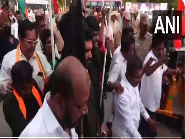 Tamil Nadu: BJP workers stage protest over Kallakurichi hooch tragedy, detained