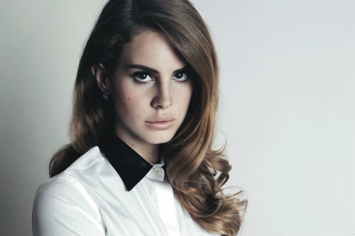 Lana Del Rey to come out with debut poetry book
