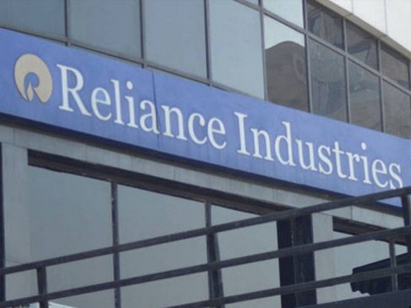Reliance re-auctions gas in line with new govt rules