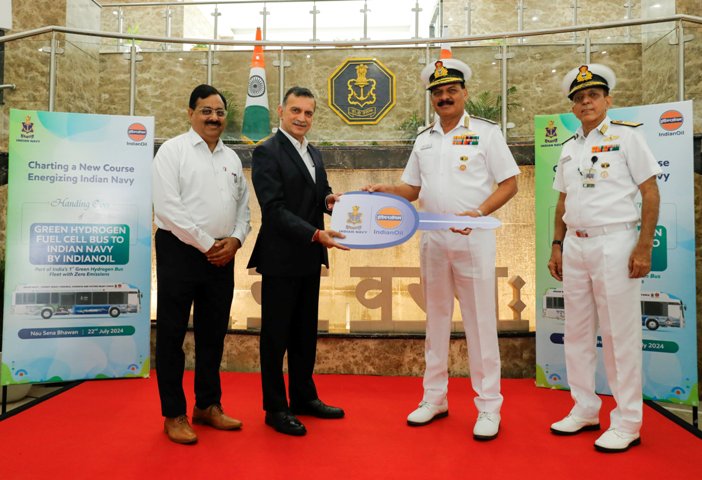 Indian Navy and IOCL Collaborate on Hydrogen Fuel Cell Bus for Sustainable Transportation
