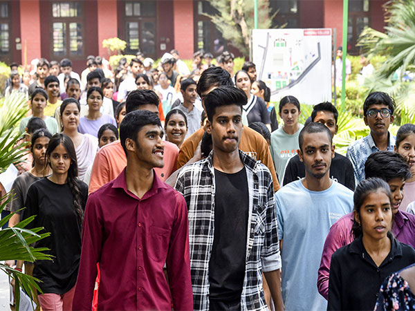 Delhi University Fills 91.98% of UG Seats in First Admission Round