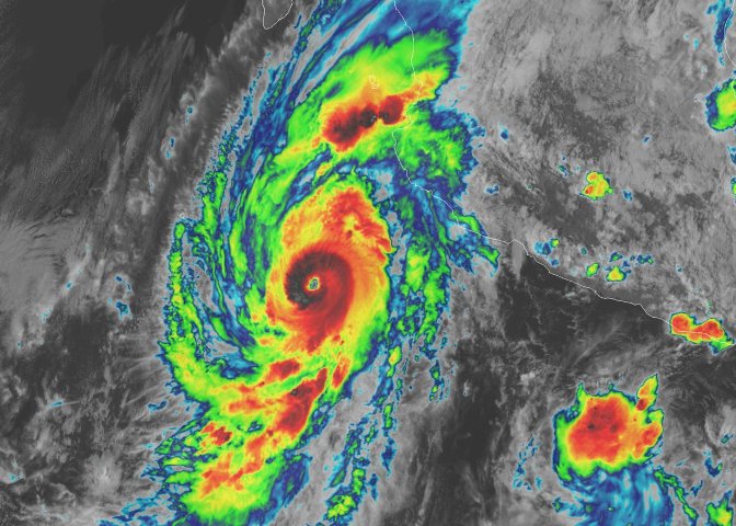UPDATE 1-Hurricane Willa gains strength, takes aim at Mexico's Pacific coast