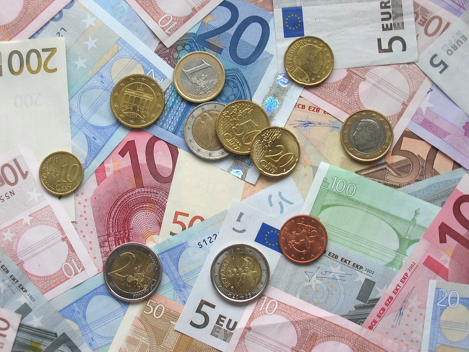 Euro, Pound drops over Brexit jolt