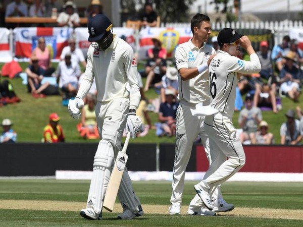 New Zealand scores 144/4 on day 2, trail by 209 runs