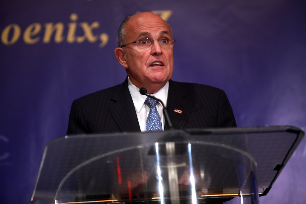 Prosecutors: Ex-fed judge favoured in Giuliani raid review