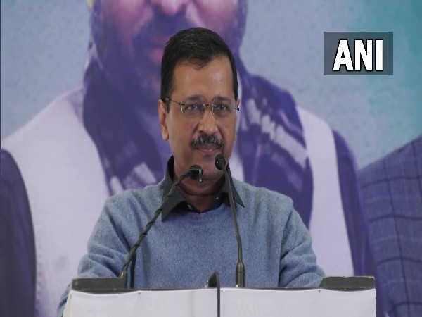 Arvind Kejriwal promises to give Rs 1,000 monthly to every woman in Punjab if AAP forms govt in state