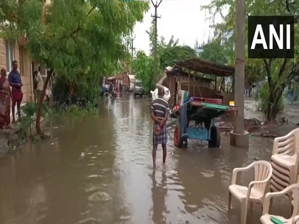 Tamil Nadu: Heavy rains reported in Erode, Tirupur and Coonoor areas