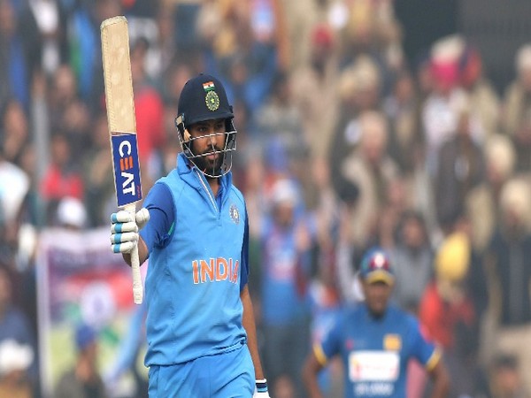 Cricket-Rohit confident 'minor adjustment' can fix batting woes