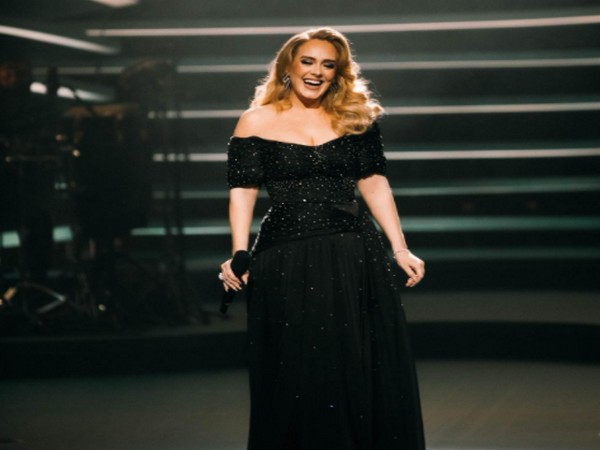 Adele FaceTimes with fans after Las Vegas residency postponement