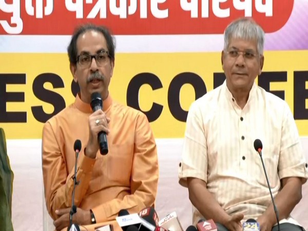 Uddhav announces alliance with Vanchit Bahujan Agadi ahead of BMC polls